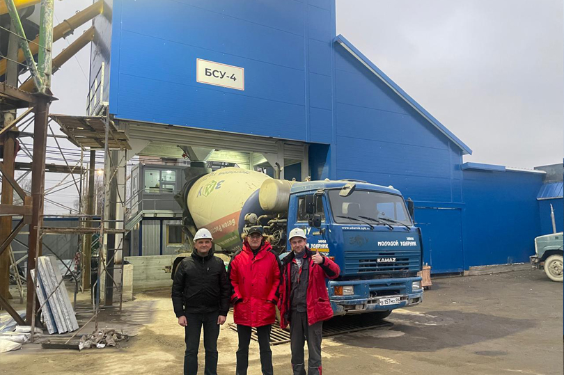 Первый миксер с нового завода на Парнасе